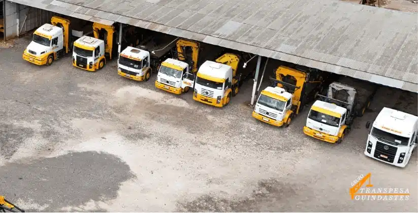 Caminhão Munck em Curitiba